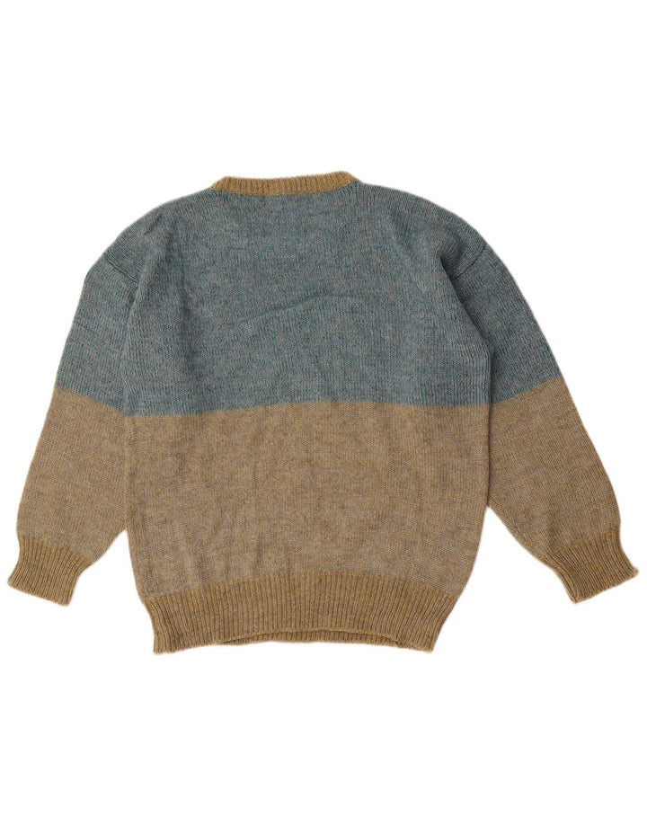 Męski sweter w stylu vintage z graficznym wycięciem pod szyją i średnim niebieskim kolorem