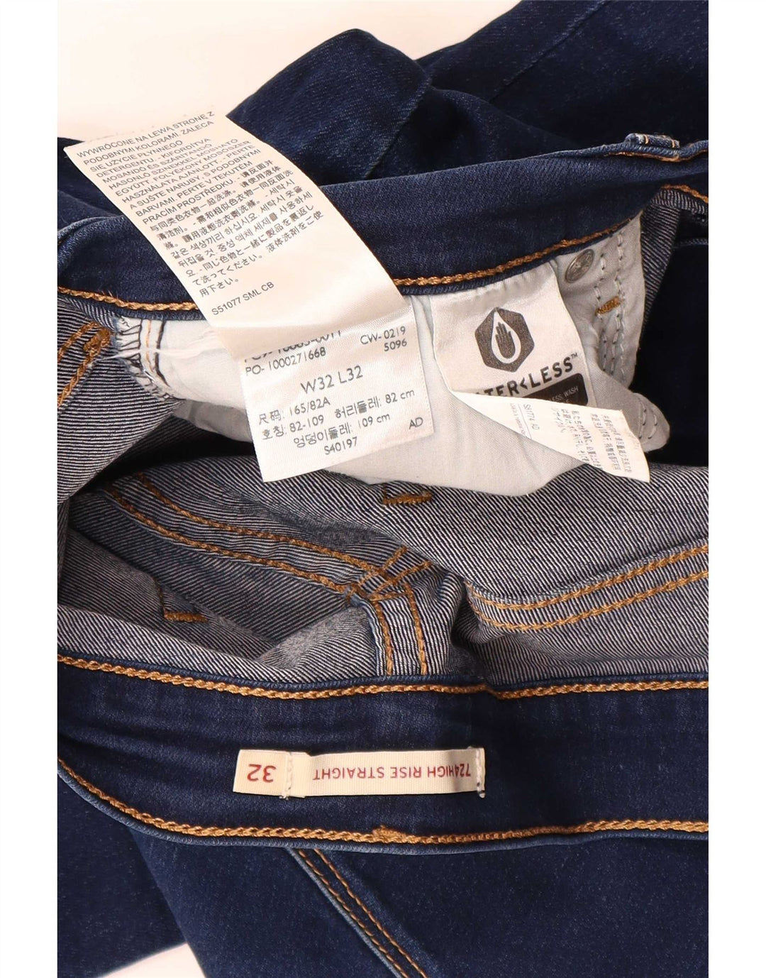 Damskie jeansy Levi's 724 z wysokim stanem i prostym W32 L26 granatowe