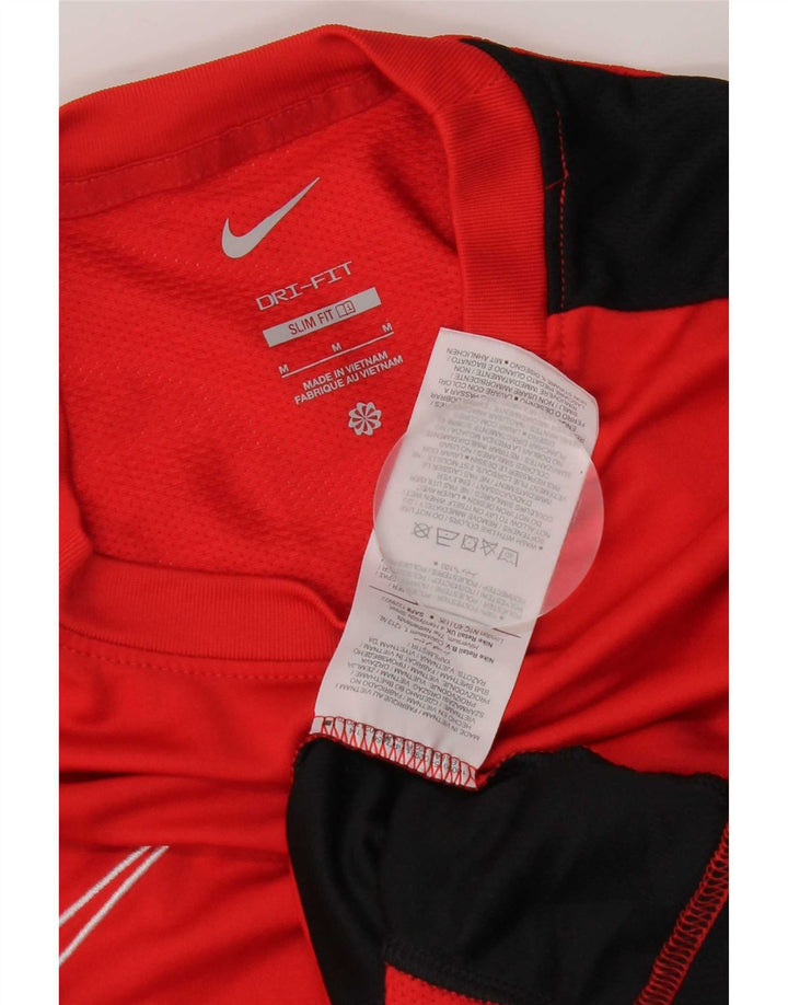 Męski T-shirt Nike Dri Fit Slim Top, poliester w kolorze średniej czerwieni