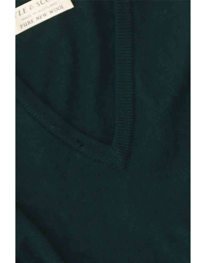 Męski sweter z dekoltem w kształcie litery V, Lyle & Scott, średnio zielony, nowa wełna