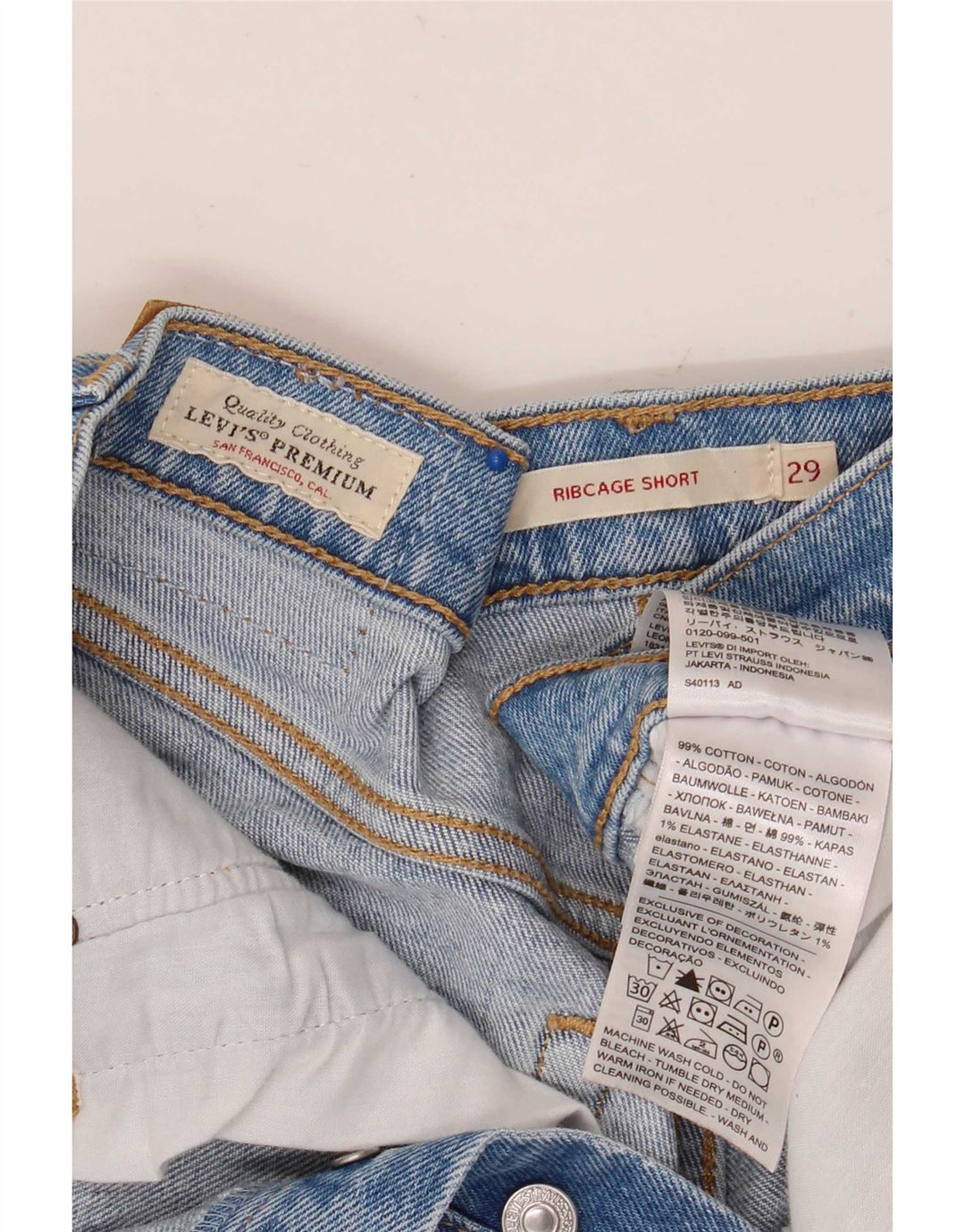 Damskie spodenki jeansowe Levi's Ribcage w trudnej sytuacji W29 Średnioniebieskie bawełniane