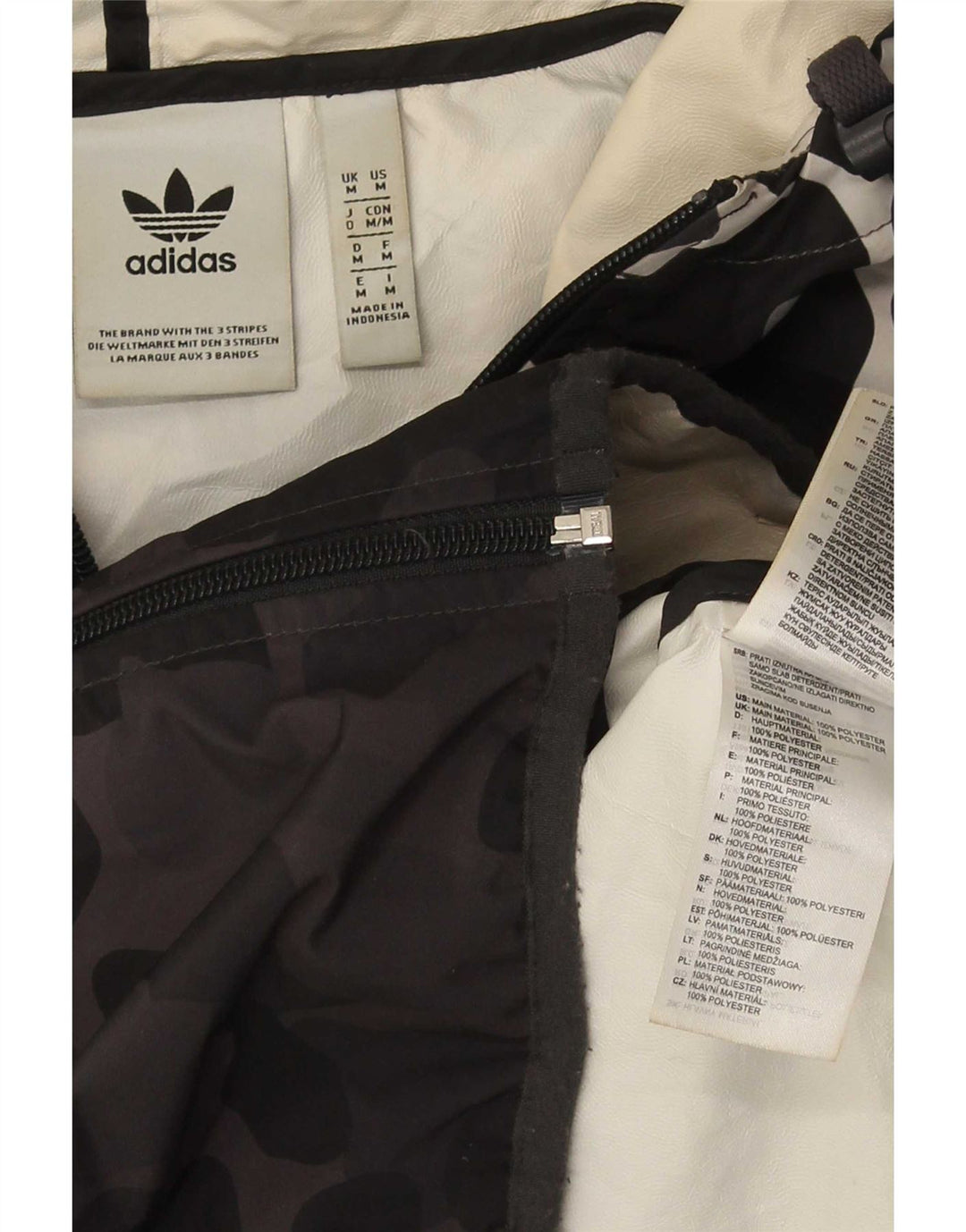 Męska kurtka przeciwdeszczowa Adidas z kapturem UK 38 Średni szary kamuflaż z poliestru
