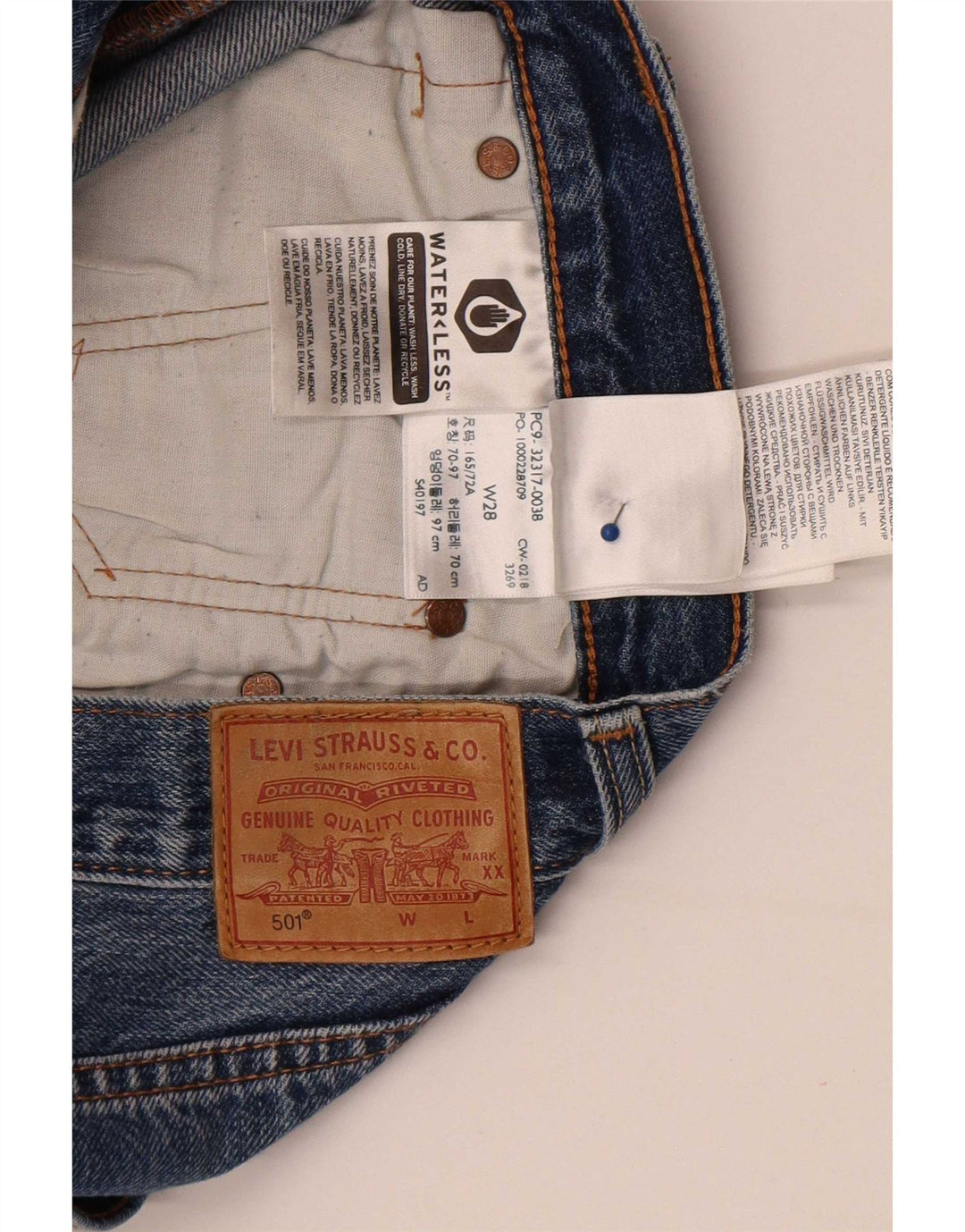 Damskie spodenki jeansowe Levi's 501 W28 Średnioniebieskie bawełniane
