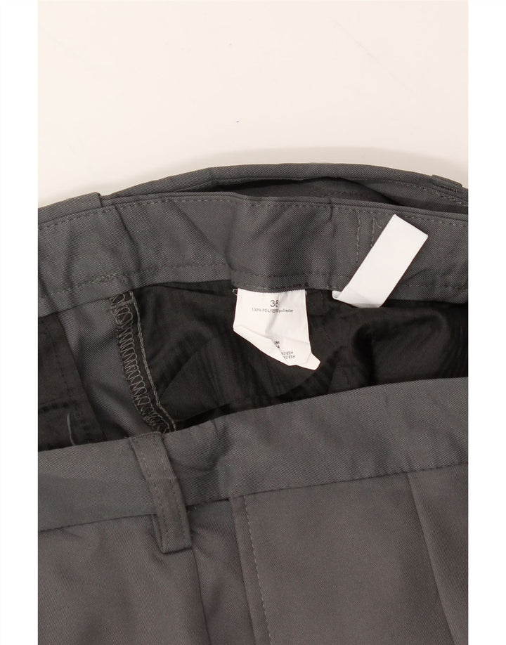 VINTAGE Mens Pegged Chino Shorts W36 Large Grey Polyester Vintage Vintage and Second-Hand Vintage from Messina Hembry 