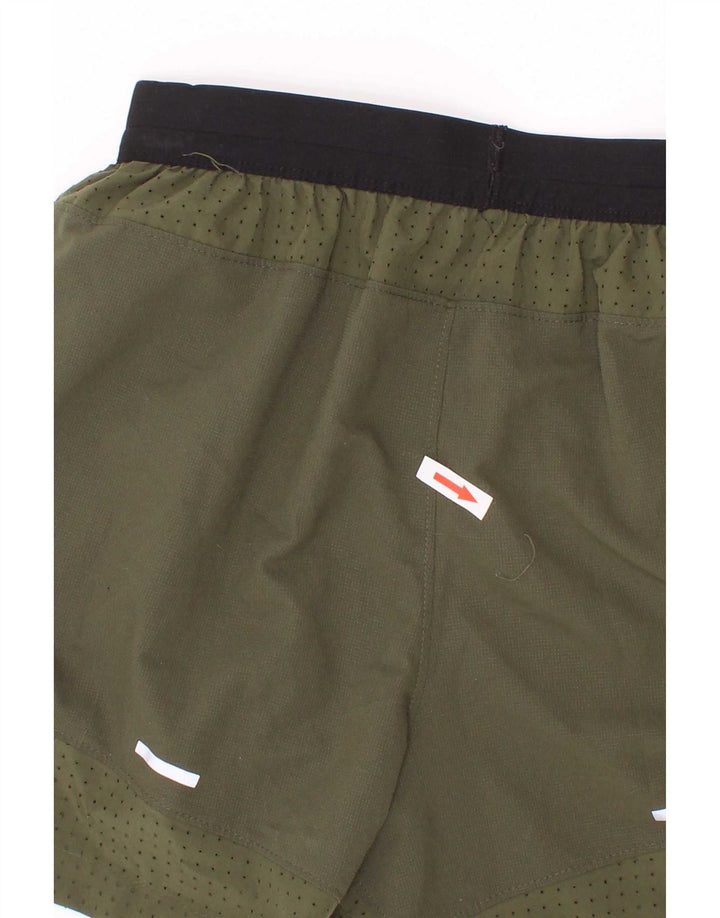Chłopięce spodenki sportowe Nike Dri Fit 8-9 lat, małe, khaki, poliester z blokami kolorów
