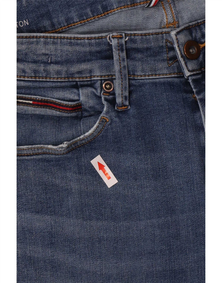 Tommy Hilfiger Męskie Scanton Distressed Denim Spodenki średnie W33 Niebieski