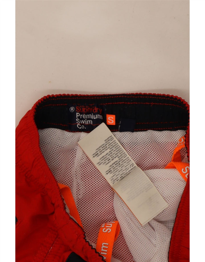 Męskie spodenki kąpielowe Superdry z grafiką, małe, czerwone, poliestrowe