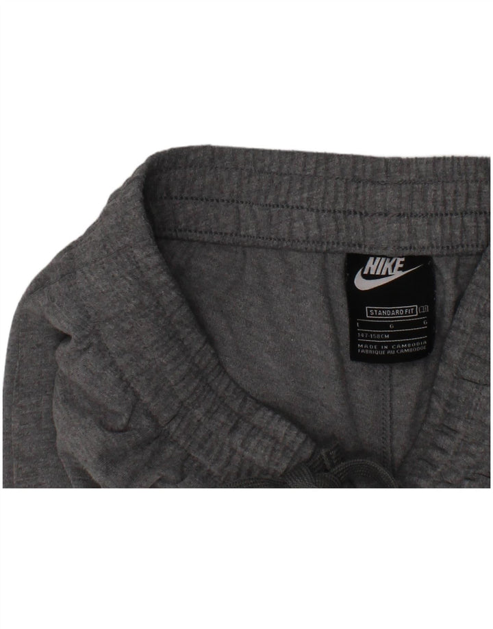 NIKE Boys Standard Fit Sport Shorts 12-13 Years Large  Grey Polyester