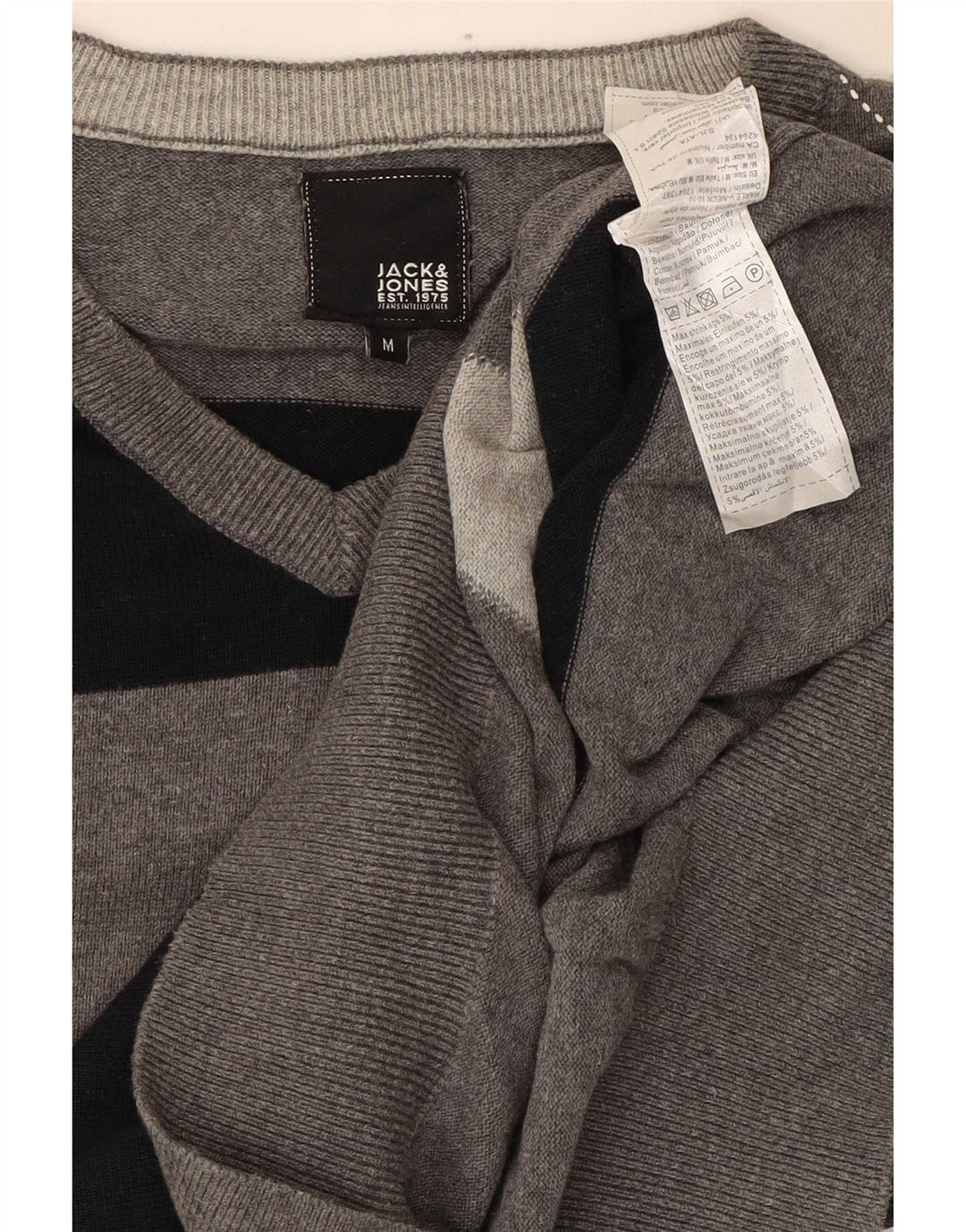 Męski sweter Jack & Jones z dekoltem w kształcie litery V, średnioszary, wykonany z tkaniny argyle/diamentowej bawełny