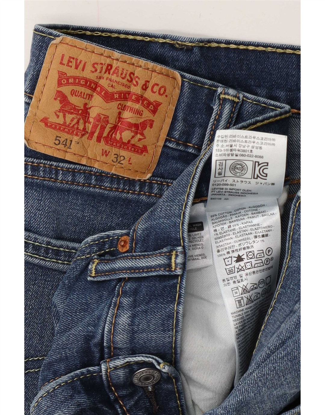 Męskie spodenki jeansowe Levi's 541 W32, duże, niebieskie, bawełniane