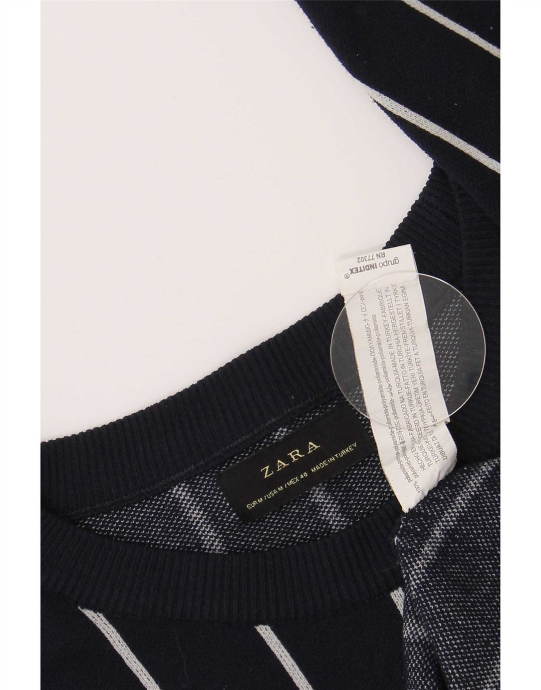 Męski sweter Zara o regularnym kroju z dekoltem w łódkę, w średnie granatowe paski
