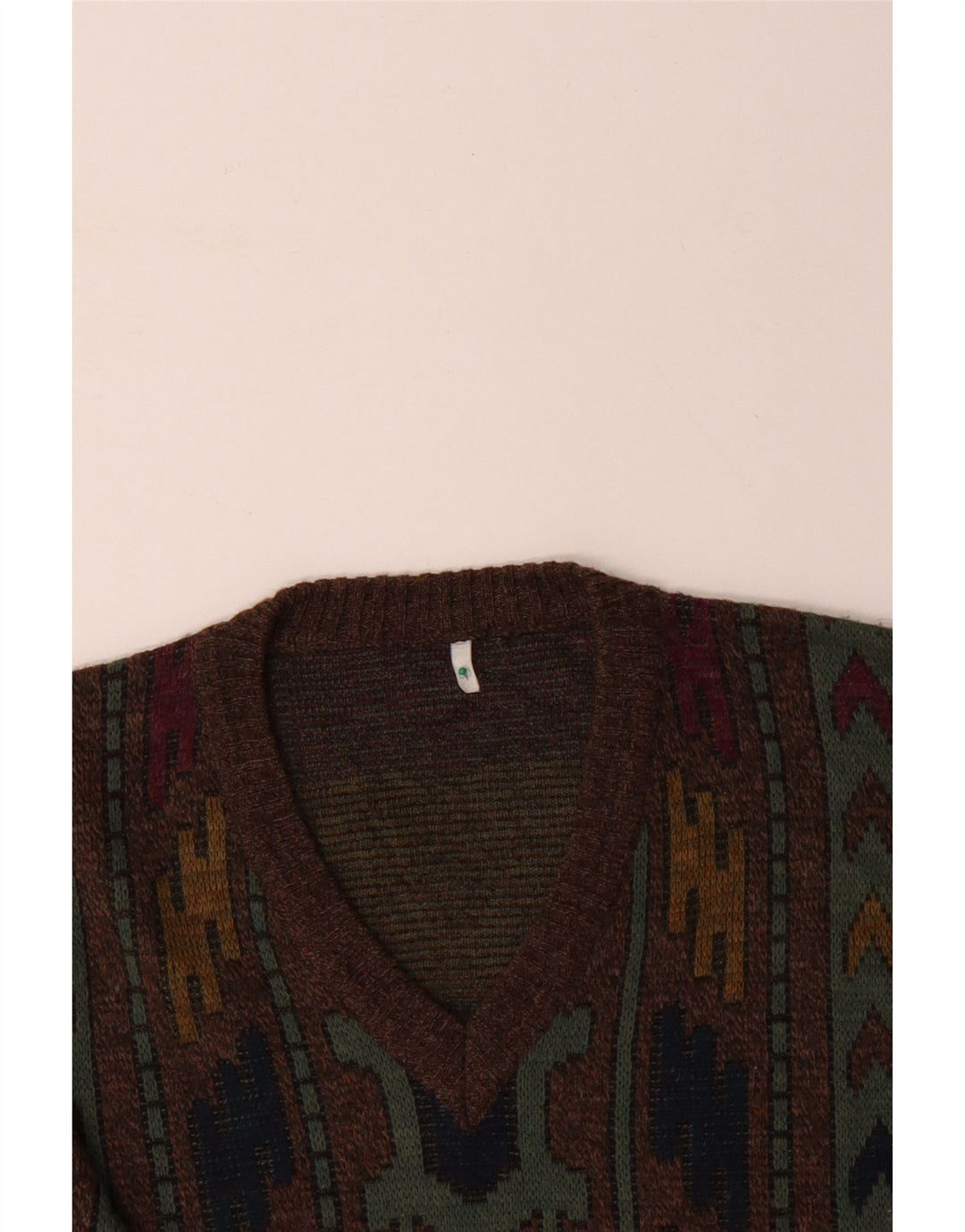 Męski sweter VINTAGE z dekoltem w kształcie litery V IT 50 Średni brązowy geometryczny