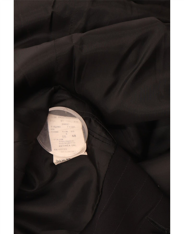 Męska marynarka Emporio Armani zapinana na 3 guziki IT 48 w średnie czarne prążki