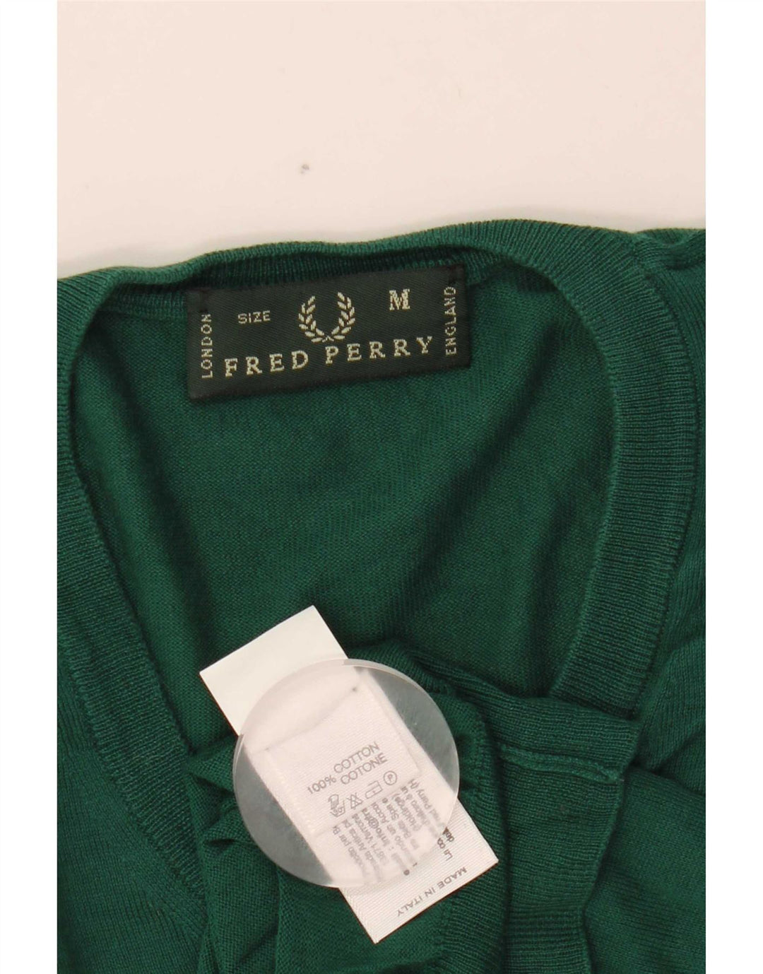 Męski sweter Fred Perry z dekoltem w kształcie litery V, średnio zielony, bawełniany