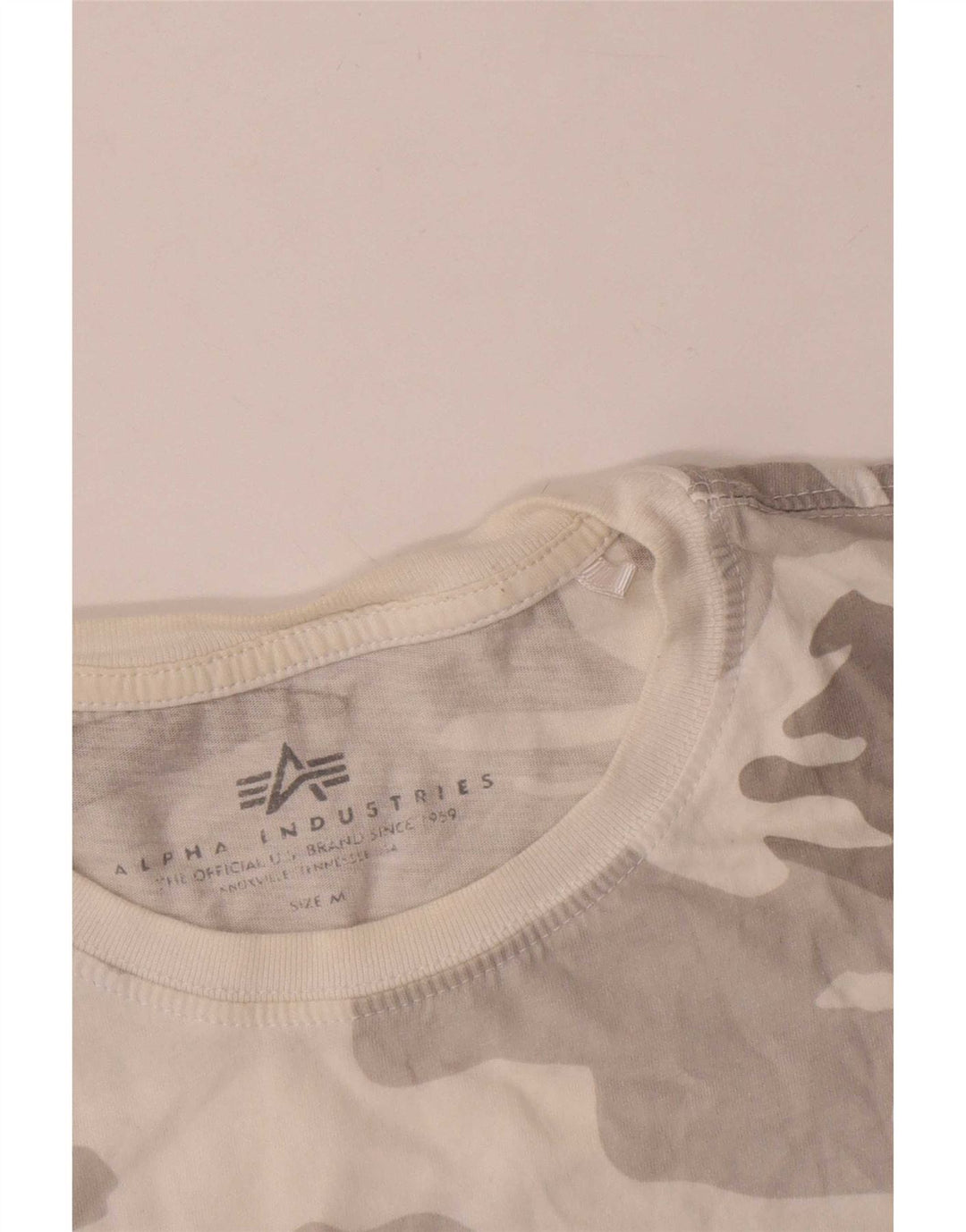 Męska koszulka z grafiką Alpha Industries, średnia szara bawełna w kamuflażu