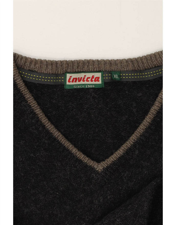 Sweter damski Invicta z dekoltem w kształcie litery V, UK 18 XL, czarny