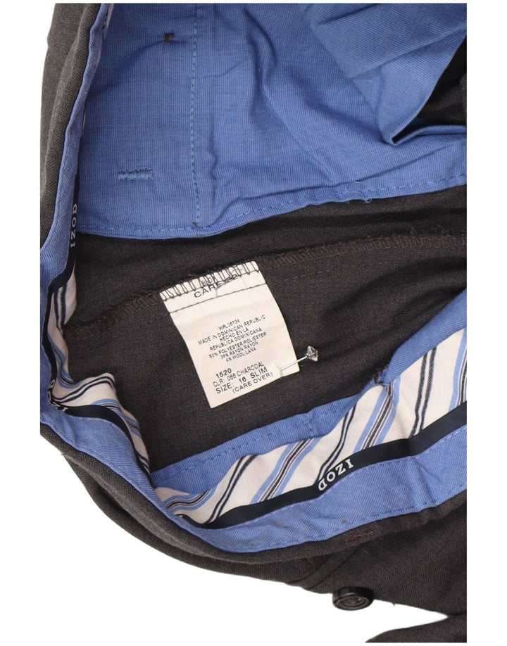 Izod Chłopięce spodnie garniturowe slim fit 15-16 lat W26 L29 Szary poliester