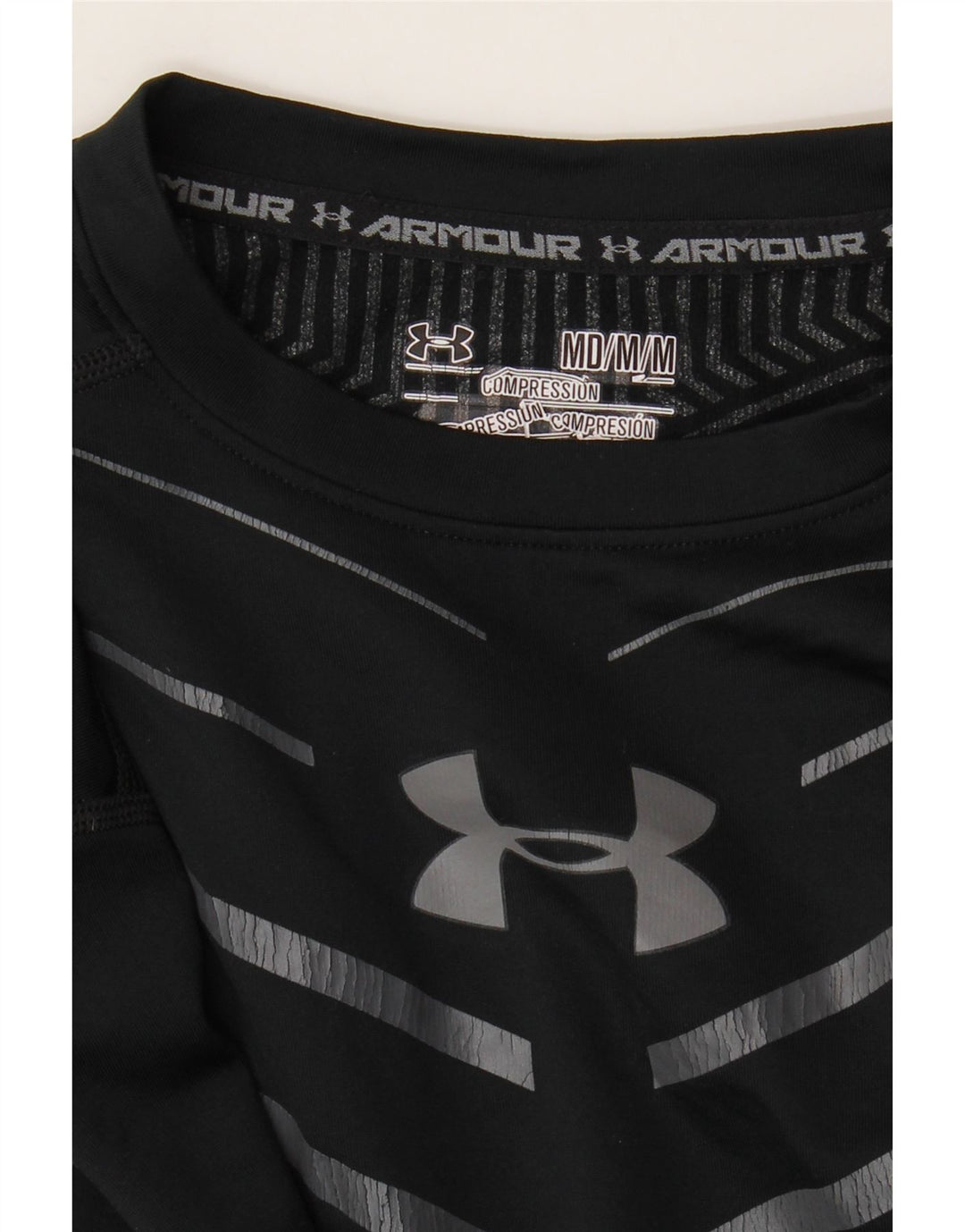 Męski top z długim rękawem Under Armour w średnie czarne paski