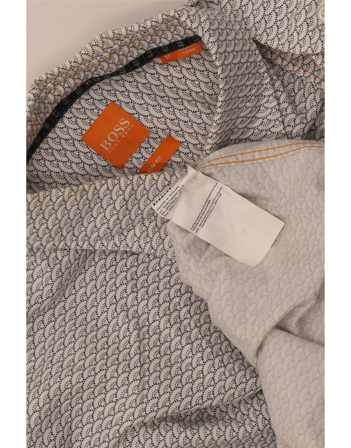 Męska koszula slim fit Hugo Boss w abstrakcyjny wzór, średnia biała bawełna
