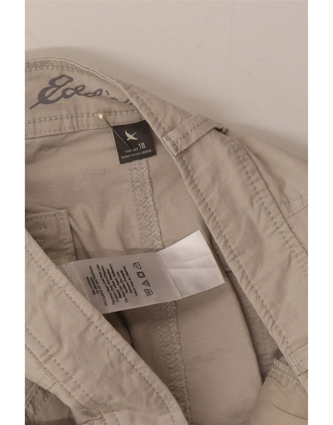 EDDIE BAUER Womens Cargo Shorts US 18 2XL W40 Beige Cotton Vintage Eddie Bauer and Second-Hand Eddie Bauer from Messina Hembry 