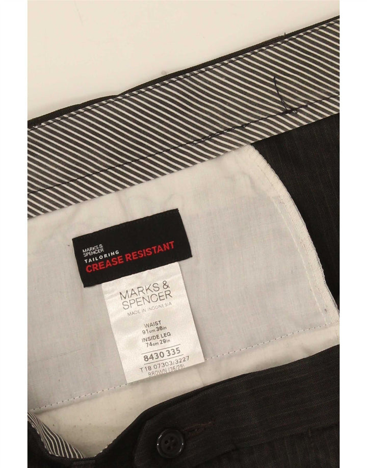 Marks & Spencer Męskie spodnie garniturowe W36 L29 Brązowy poliester w prążki