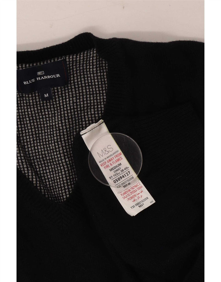 Męski sweter Marks & Spencer Blue Harbor z dekoltem w kształcie litery V, średni granatowy
