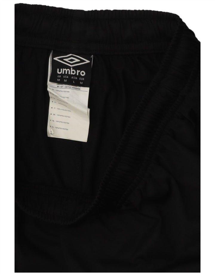 Męskie spodenki sportowe UMBRO, poliester w kolorze średniej czarnej kolorystyki