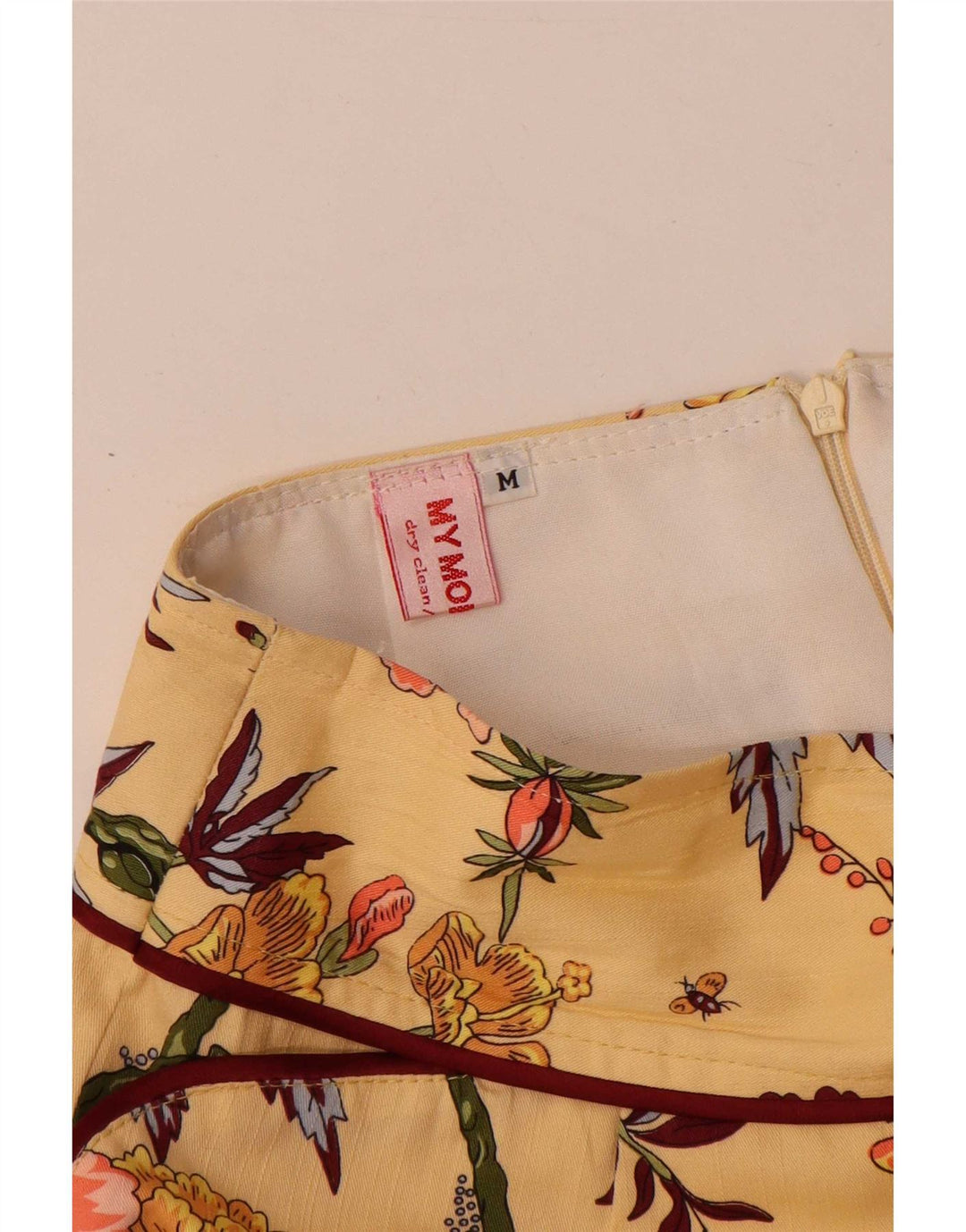 Vintage damska spódnica midi średnia W28 żółta w kwiaty