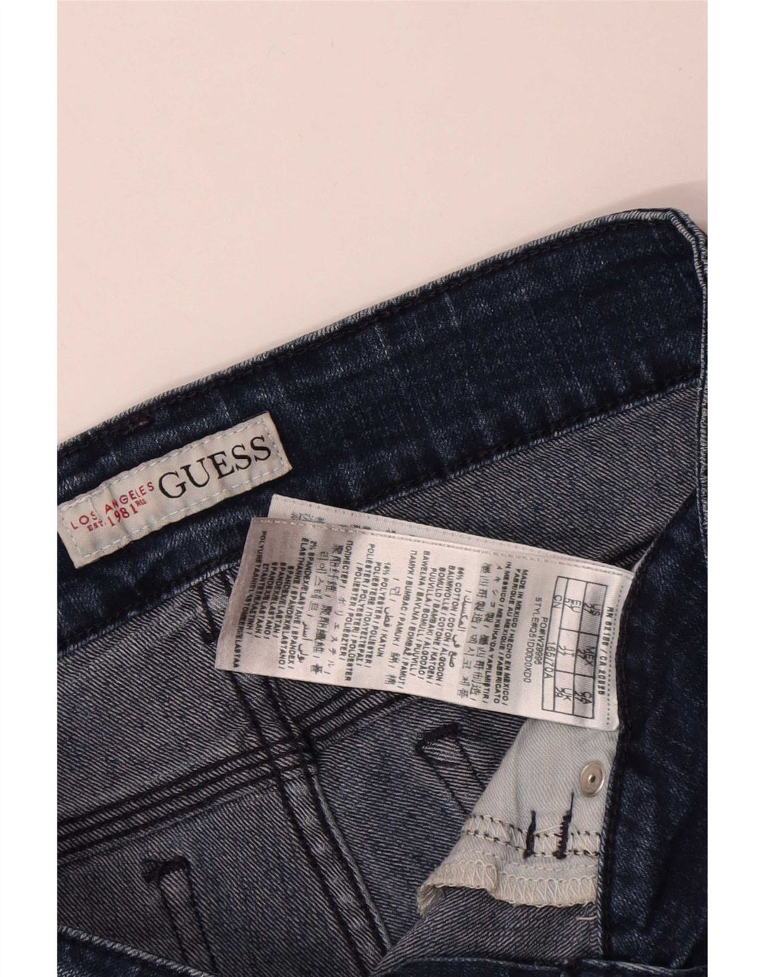 Damskie spodenki jeansowe Guess W29 Średnioniebieskie, bawełniane