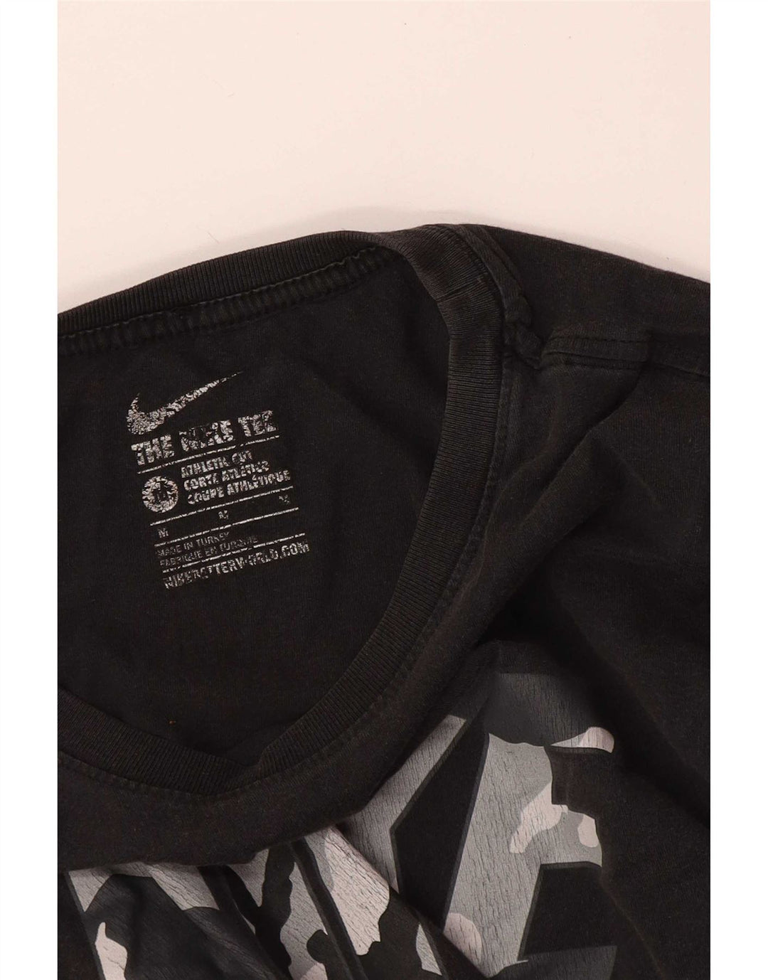 Męski T-shirt Nike Athletic Cut Graphic Top, średni czarny