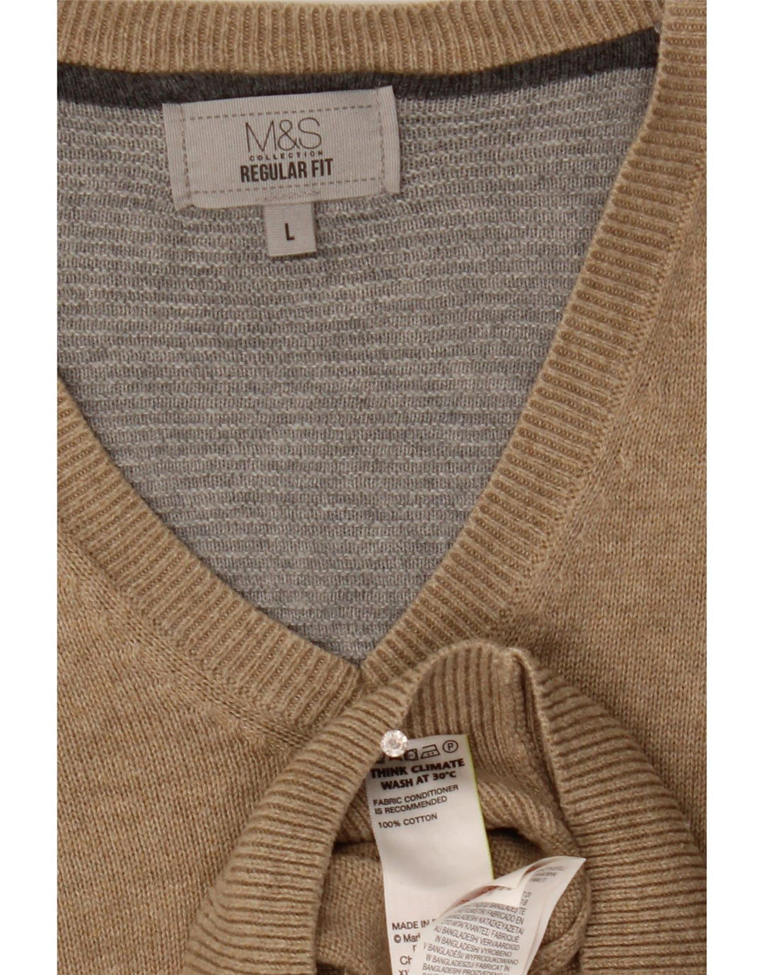 Mens Regular Fit V-Neck Jumper Sweater Large Vintage Marks & Spencer and Second-Hand Marks & Spencer from Messina Hembry 