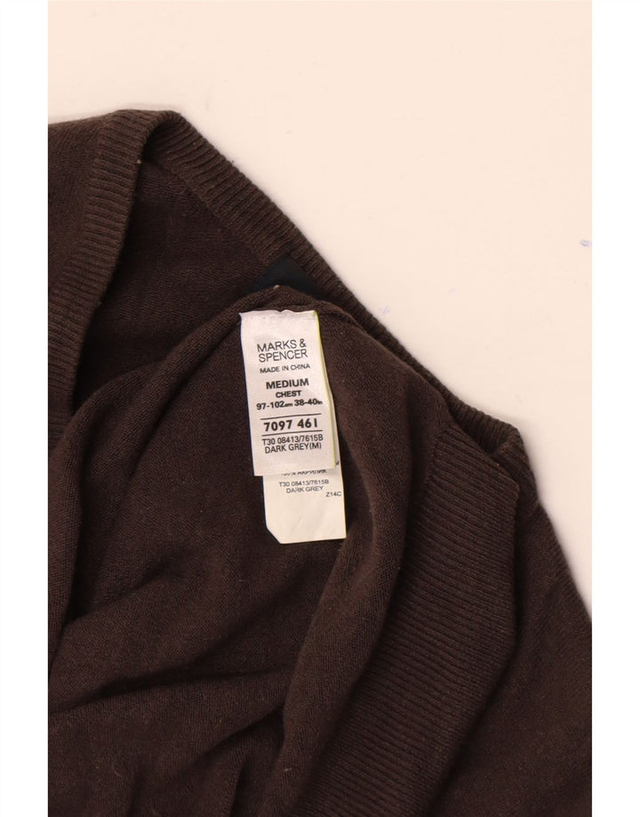 Męski sweter Marks & Spencer Blue Harbor z dekoltem w kształcie litery V, średni brąz