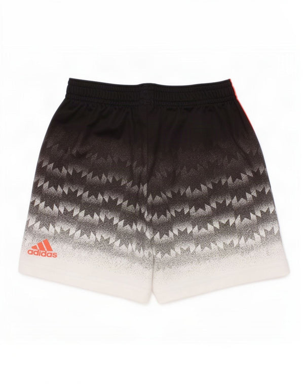 Chłopięce spodenki sportowe Adidas Manchester United 5-6 lat Czarne geometryczne