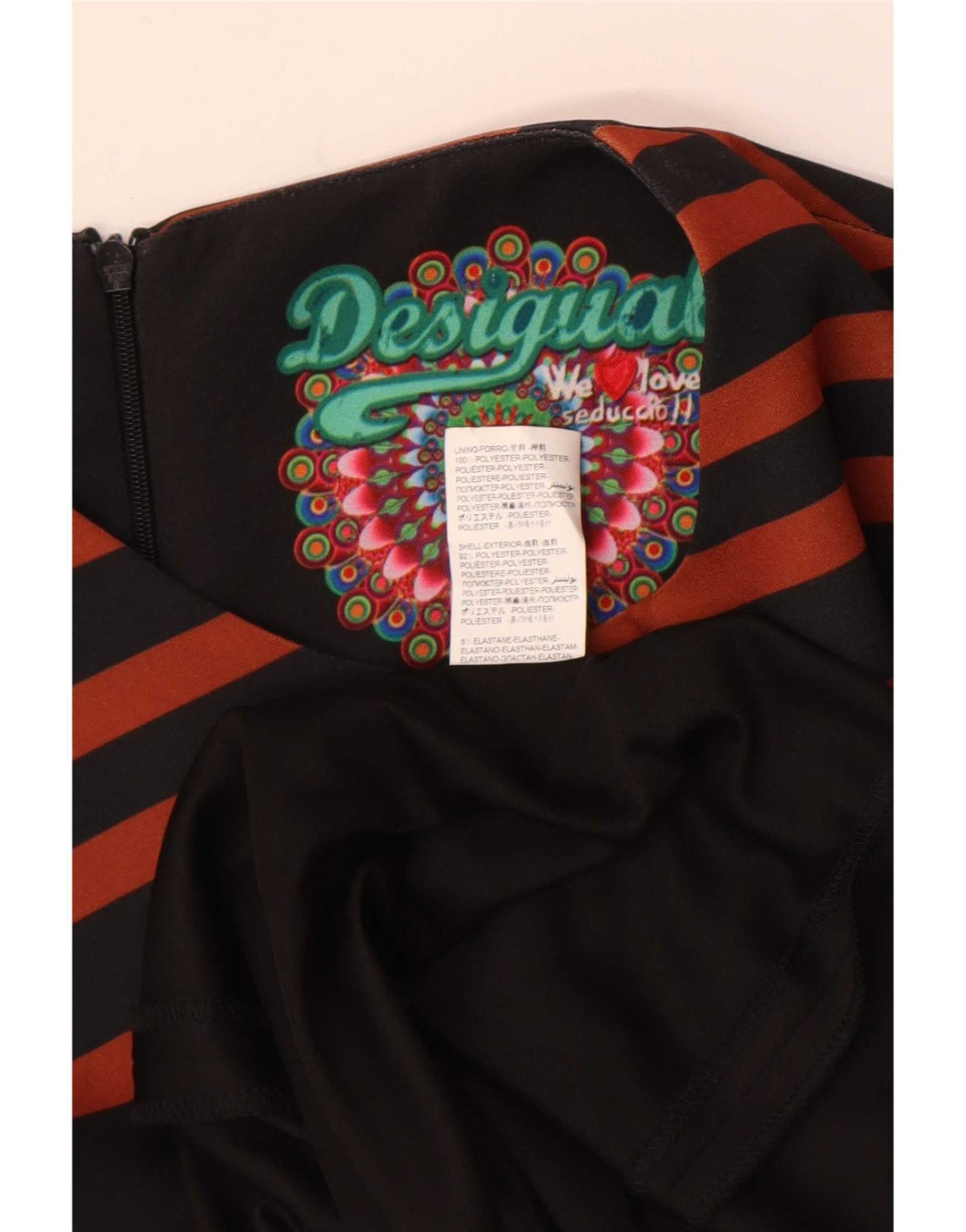 Damska graficzna sukienka typu shift Desigual bez rękawów EU 38 w średnie czarne paski