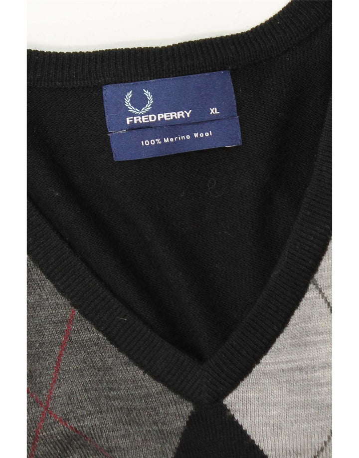 Męski sweter Fred Perry z dekoltem w kształcie litery V, XL, czarny Argyle/diamentowa wełna