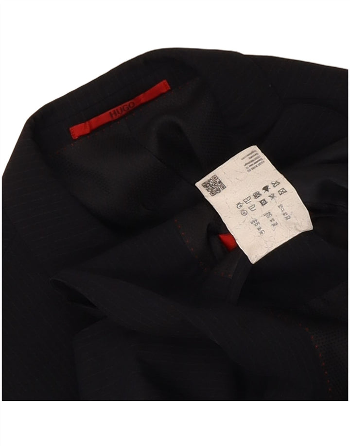 Męska marynarka zapinana na 2 guziki Hugo Boss UK 54 2XL Granatowa w prążki