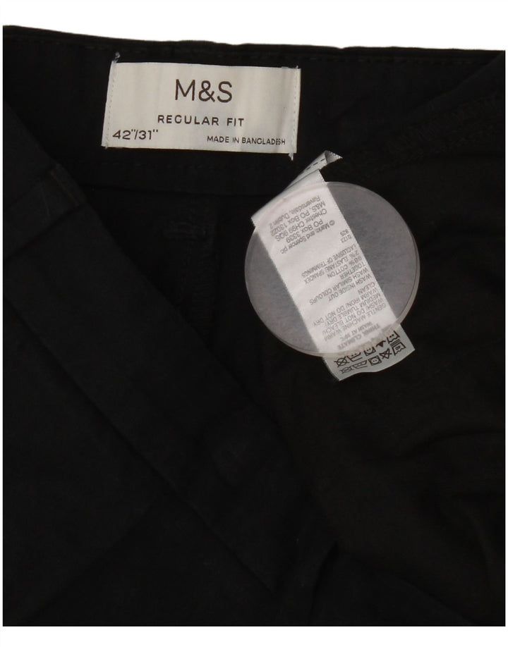 Męskie spodnie chino o regularnym kroju Marks & Spencer W42 L31, czarne, bawełniane