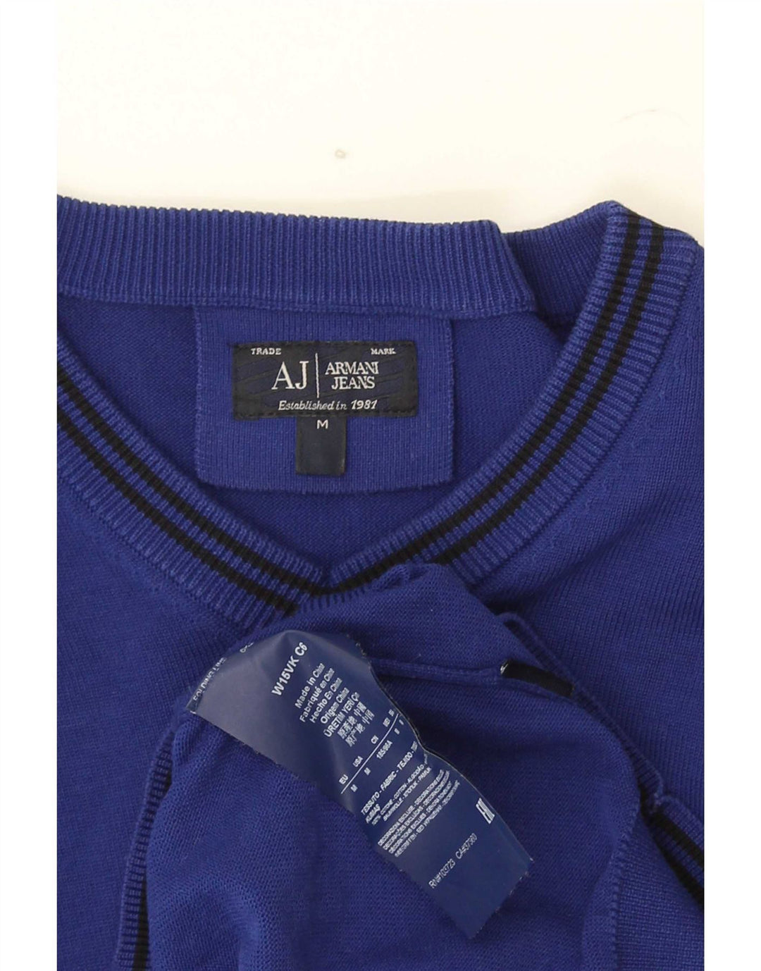 Męski sweter Armani Jeans z dekoltem w kształcie litery V, bawełniany w średnie niebieskie paski