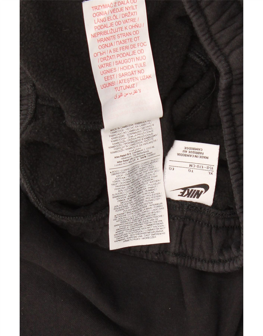 Chłopięce spodnie dresowe NIKE Graphic Cargo Joggers 13-14 lat XL, czarne