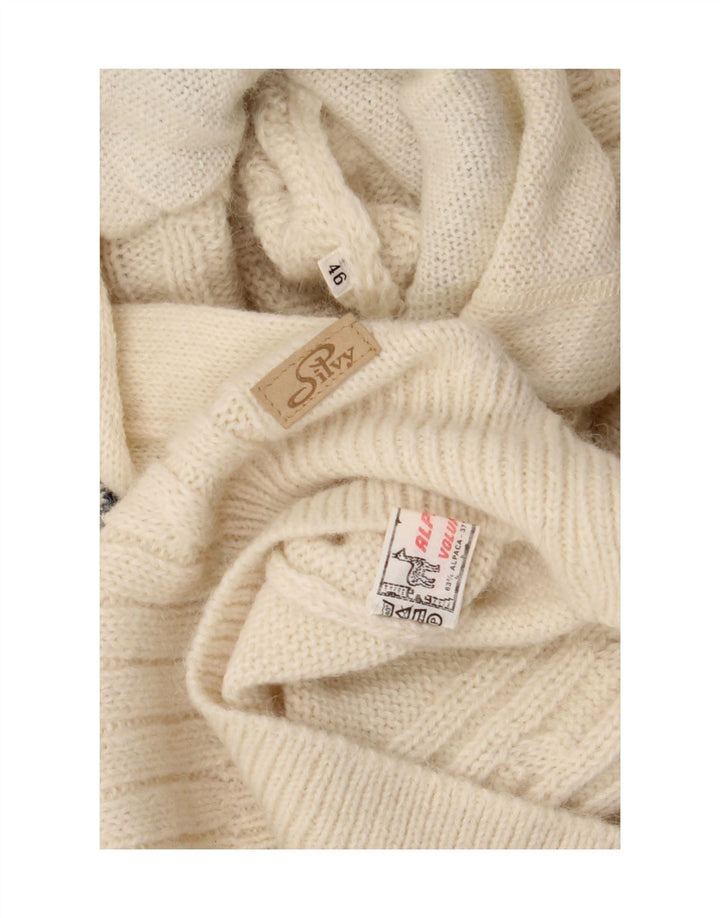 Damski sweter z kapturem i guzikami Silvy IT 46, duży, biały