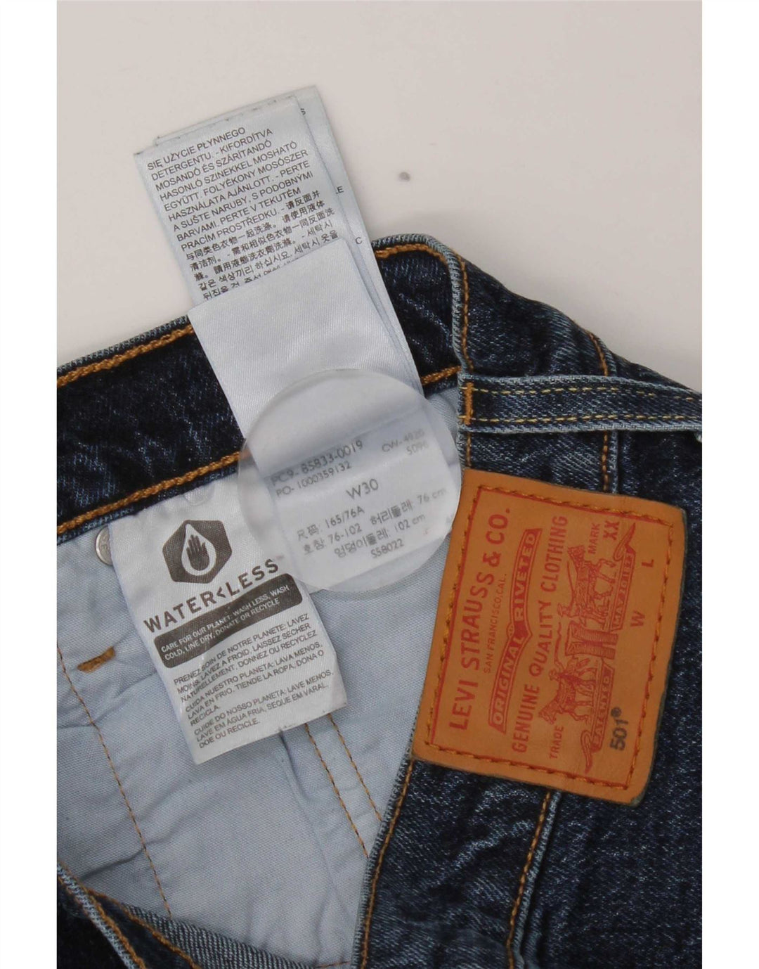 Damskie spodenki jeansowe Levi's 501 W30 Średni granatowy, bawełniany