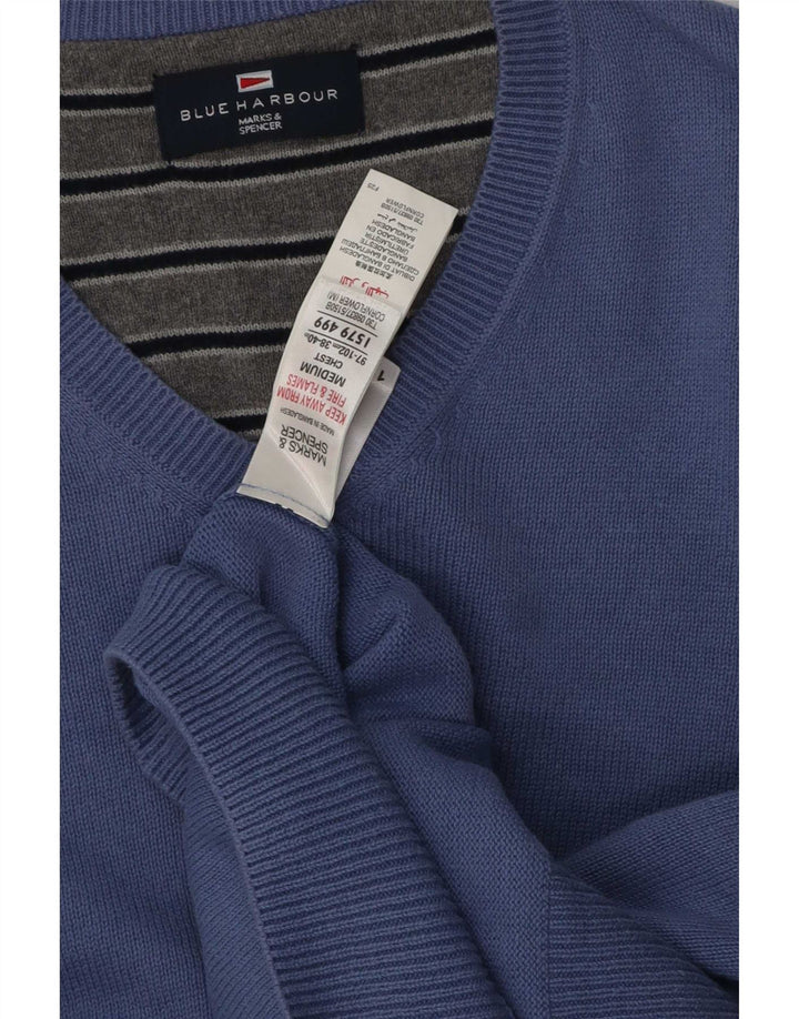 Marks & Spencer Męski sweter w kolorze niebieskim z dekoltem w kształcie litery V, średnioniebieski, bawełniany
